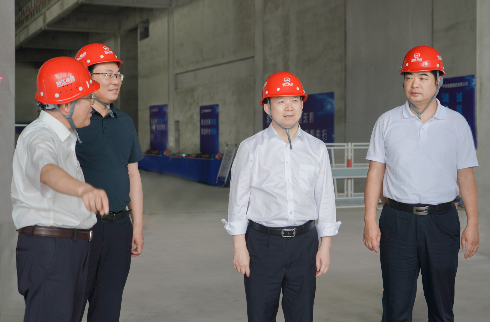 何朝暉調(diào)度湘江科學(xué)城建設(shè)工作