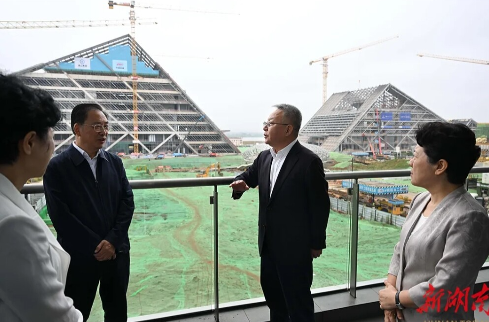 沈晓明调研湘江新区经济社会发展情况
